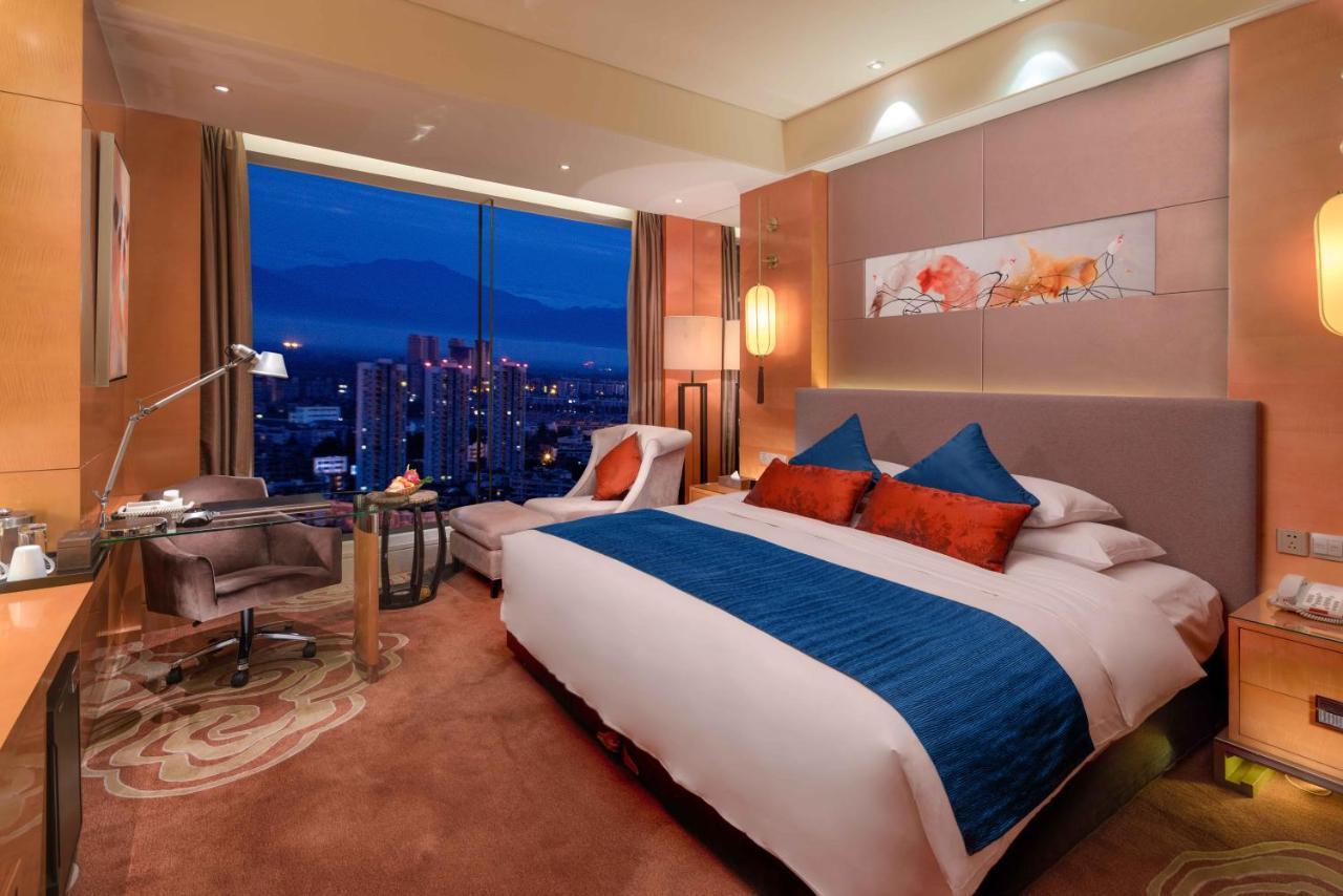 Felton Grand Hotel Chengdu Extérieur photo